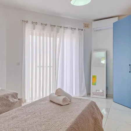 Island Seaview Oasis Apartment